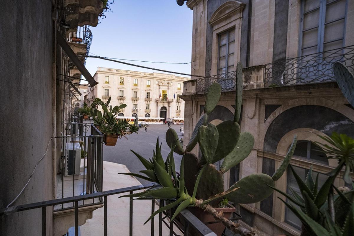 Charme Catania Central Suites Buitenkant foto