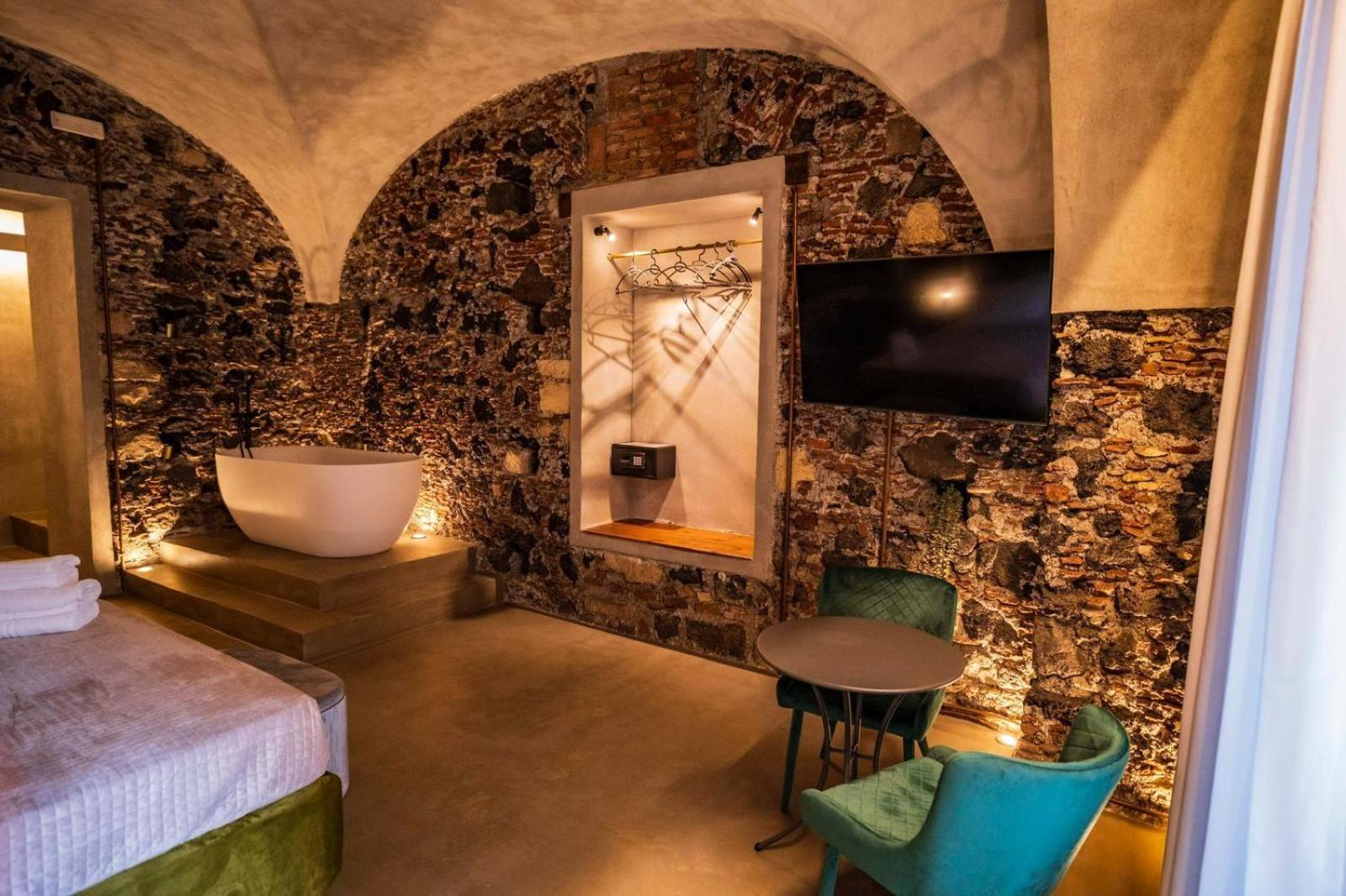 Charme Catania Central Suites Buitenkant foto